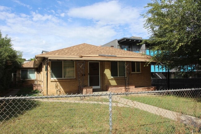 Building Photo - Dexter Unit 821 Dexter St Rental