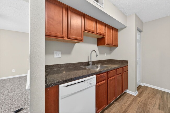 Dishwasher included - Kensington Village