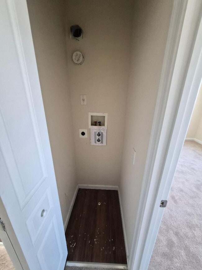 Photo - 8428 Saylor Ct