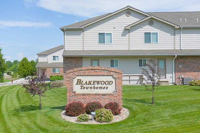 Blakewood Townhomes - Blakewood Townhomes