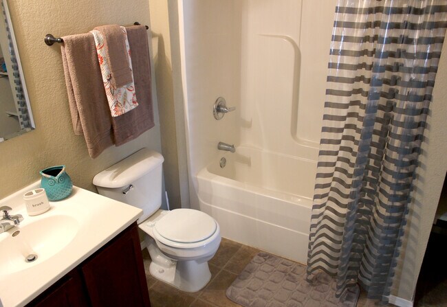 Photo - Penn Place Apartments