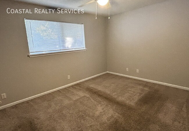 Photo - 322 Pelham Rd