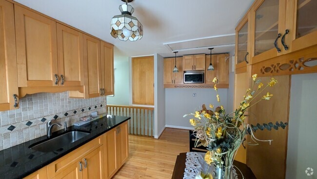Building Photo - 10472 113th St Rental
