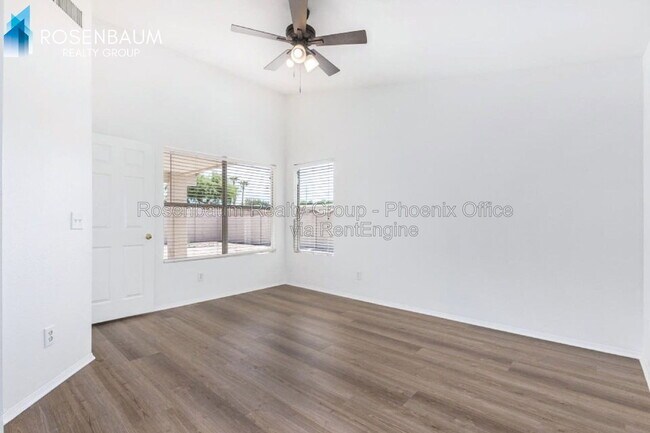 Photo - 1503 W Remington Ct