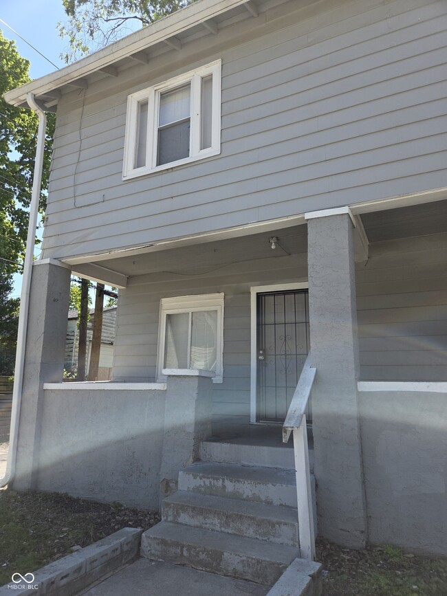 143 W 35th St