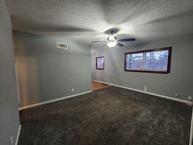 Photo - 3 Bedroom Home in Shawnee