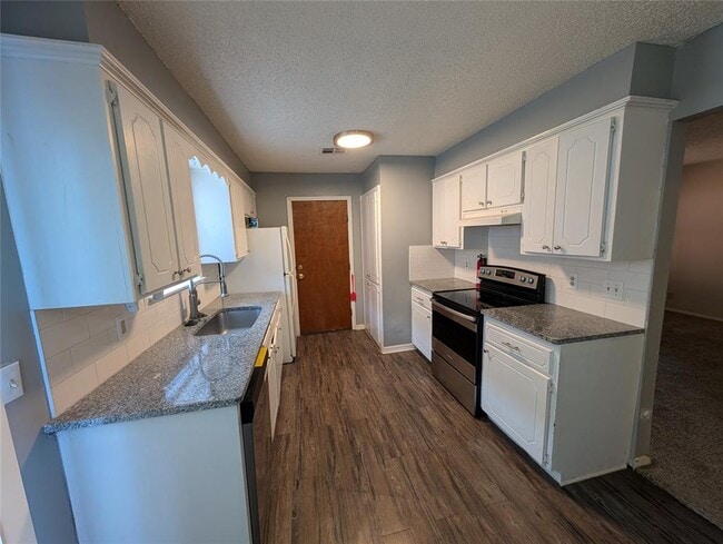 Photo - 122 Crystal Cir
