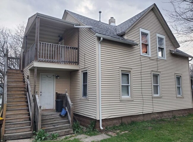 Photo - 1002 Lincoln Ave Unit 2