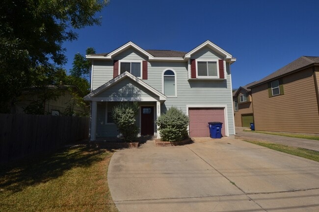 Building Photo - Meador-6912 Unit A