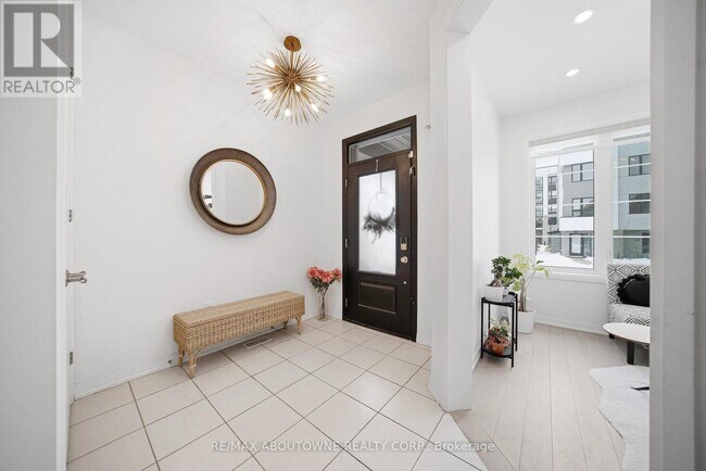 Photo - 275 Ironside Dr