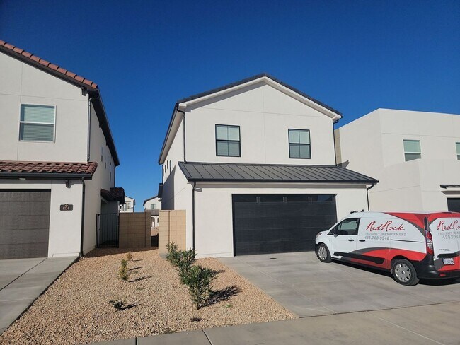 Photo - Live in the Desirable Desert Color Community!