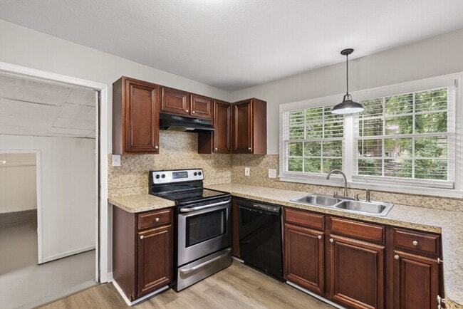 Photo - 10577 Thrasher Rd