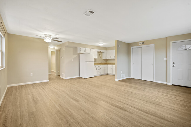 Photo - 13862 Lincoln Hwy Townhome