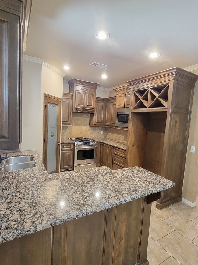 Photo - 9825 Perry Ave