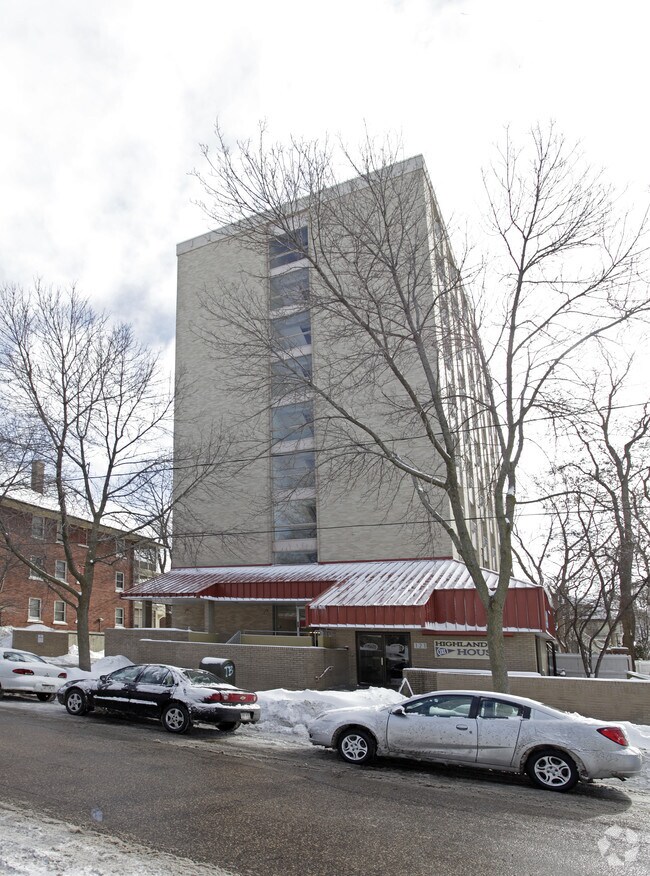 Photo - The Highlander