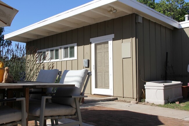 Building Photo - 3334 55th St