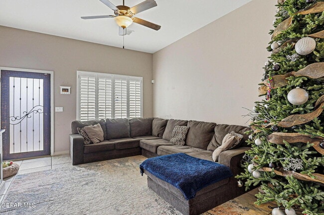 Photo - 3853 Loma Brisa Dr