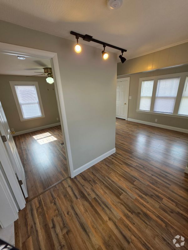 Building Photo - 9 Field Ave Rental