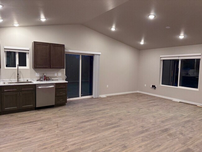 Photo - 3343 W Middle Rdg Ave Unit #1