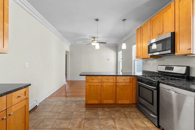 Photo - 11 Woodlawn St