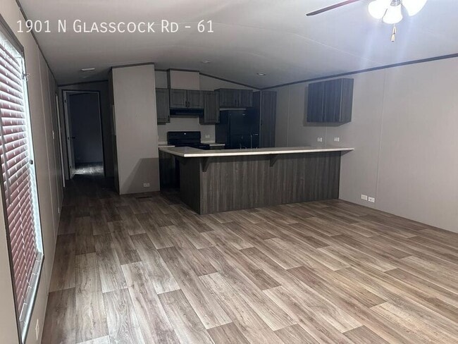 Photo - 1901 N Glasscock Rd