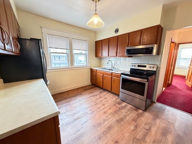 Photo - 144 Lovering Ave