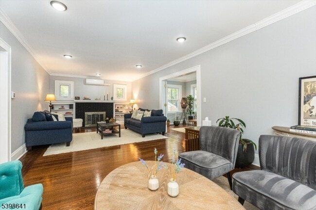 Photo - 169 Heywood Ave