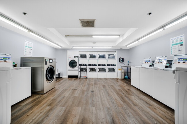 Photo - 40 E 9th St Unit 805