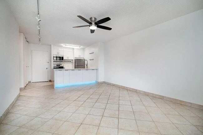 Photo - 62-54 97th Pl