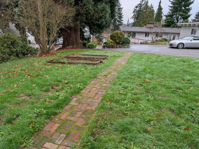 Photo - 10331 Wallingford Ave N