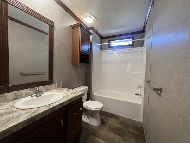 Photo - 7126 123rd St W