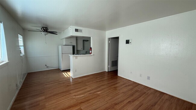 Photo - 1906 Binz St