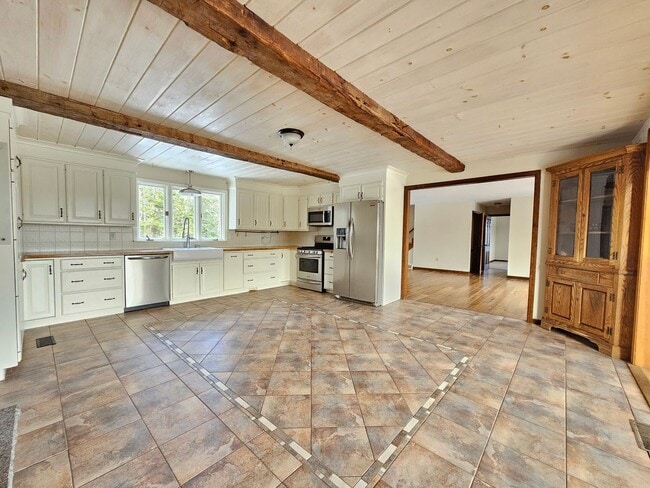 Photo - 4 Bedroom, 2.5 Bath House for Rent