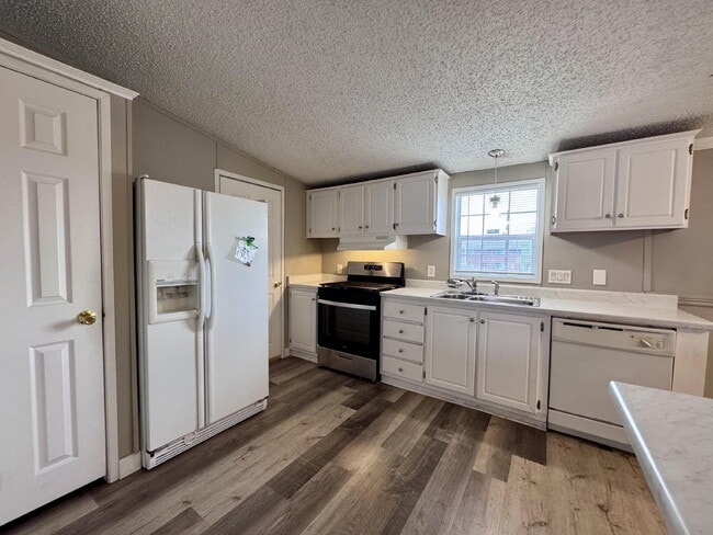 Photo - 1771 Eaton St