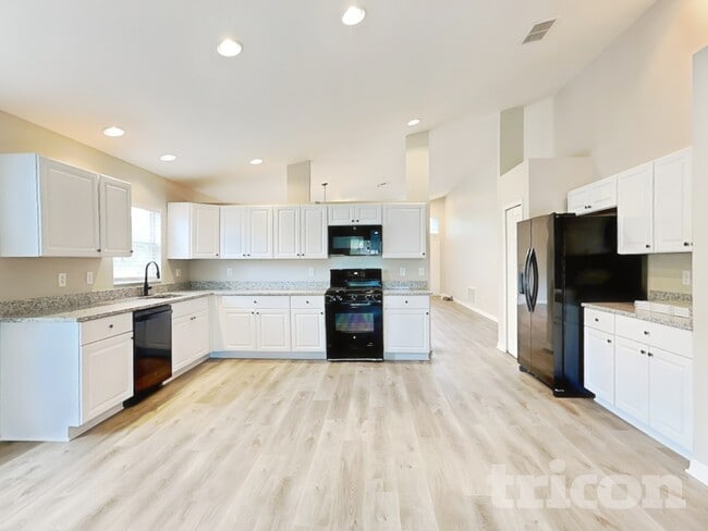 Photo - 24307 Satinwood Ct