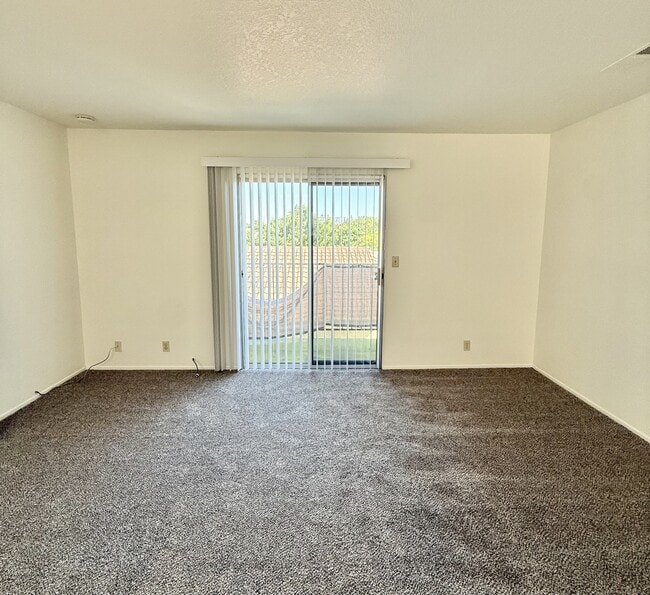 Photo - 200 Northwoods Ave