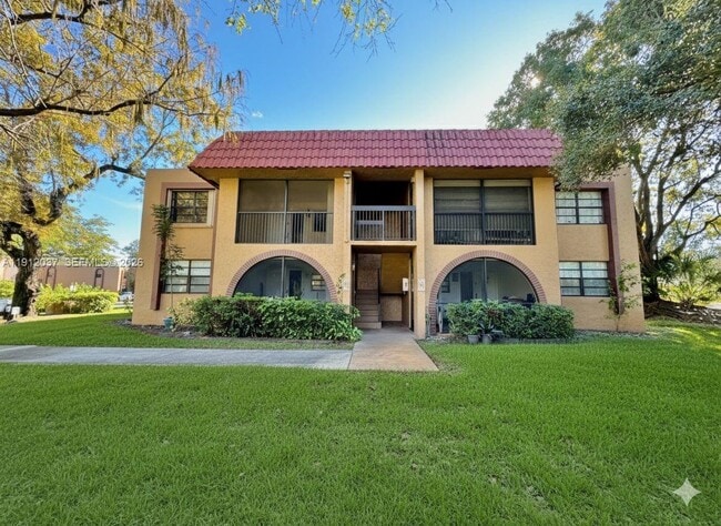 Building Photo - 8632 NW 34th Pl Unit C207