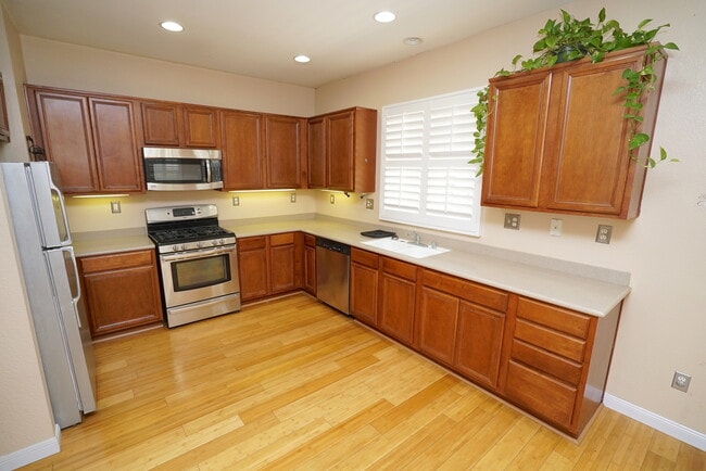 Photo - 29270 Hatari Way