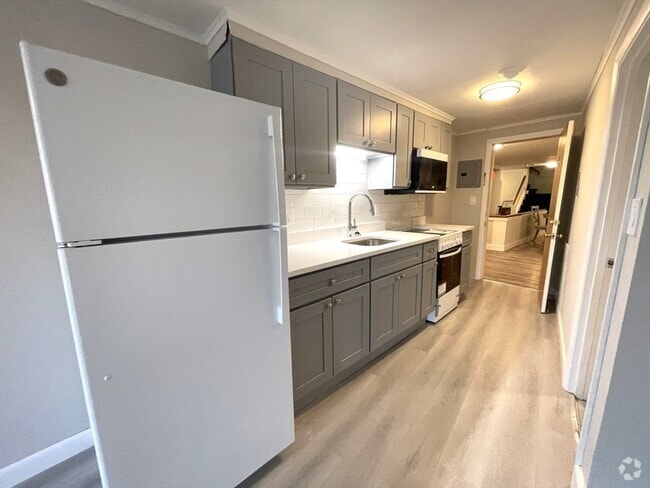 Building Photo - 31 Western Ave Unit 5 Rental