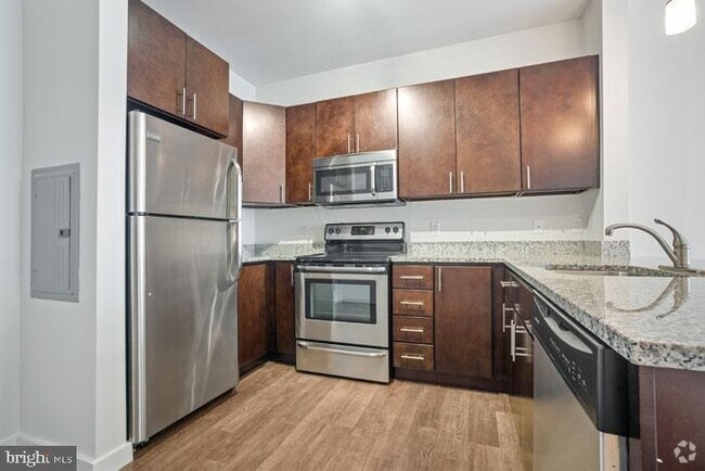 Building Photo - 1 Bridge St Unit 1B-1-1330 Rental