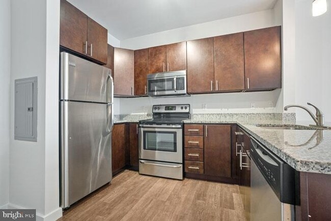 Photo - 1 Bridge St Apartment Unit 1B-1-1330