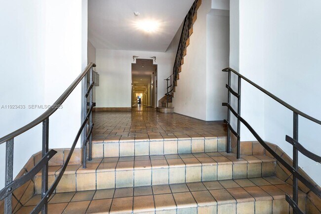 Photo - 260 Euclid Ave Unit 5