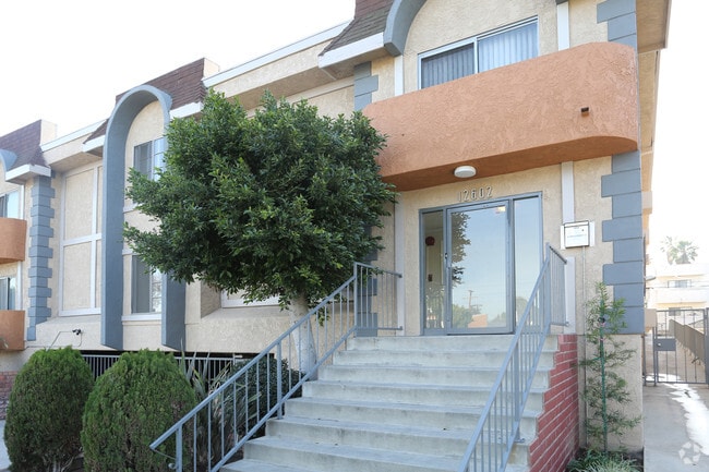 Photo - Lido Apartments - 12602 Venice Blvd