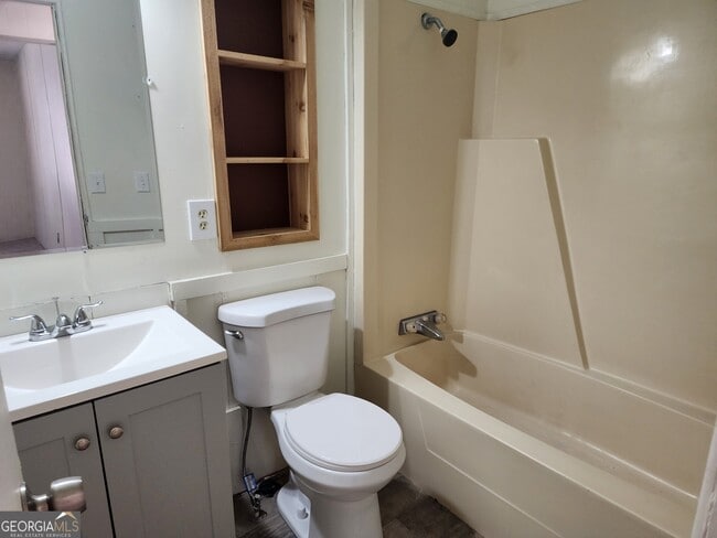 Photo - 918 Roscoe Davis Rd