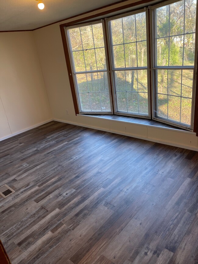 Photo - 204 E Browning St