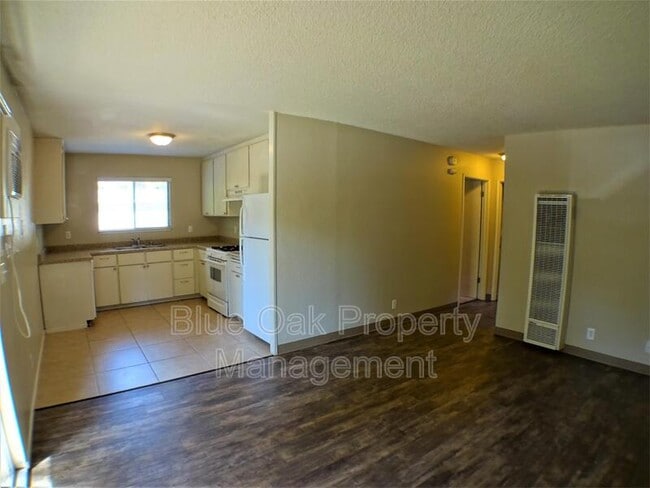 Photo - 346 Hickory St