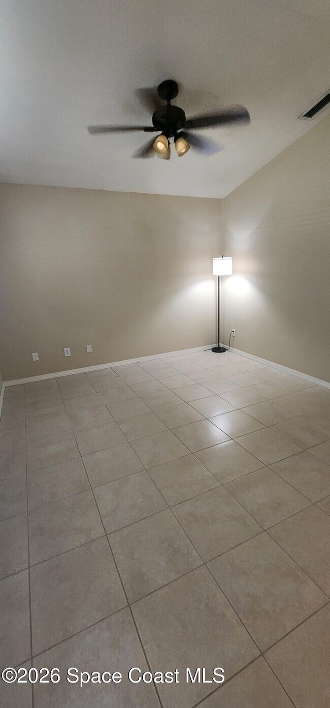 3800 Sunbeam Ct