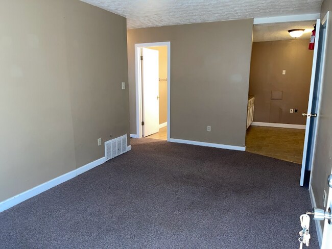 Photo - 1392 Summit St