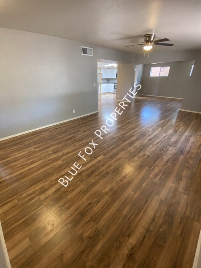 7049 E Calle Canis