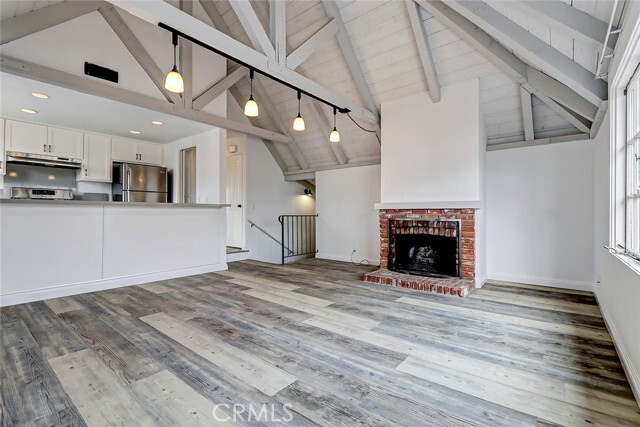 Photo - 2050 Loma Dr